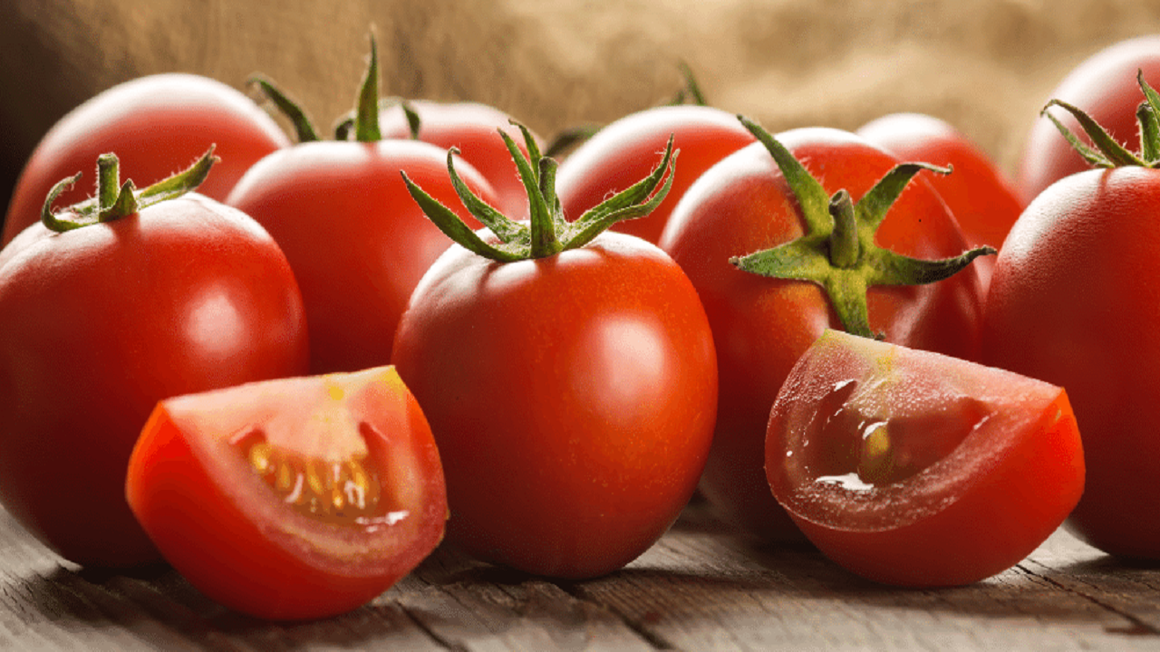 عوارض 70 درصدی صادرات گوجه فرنگی تا پایان سال تمدید شد.