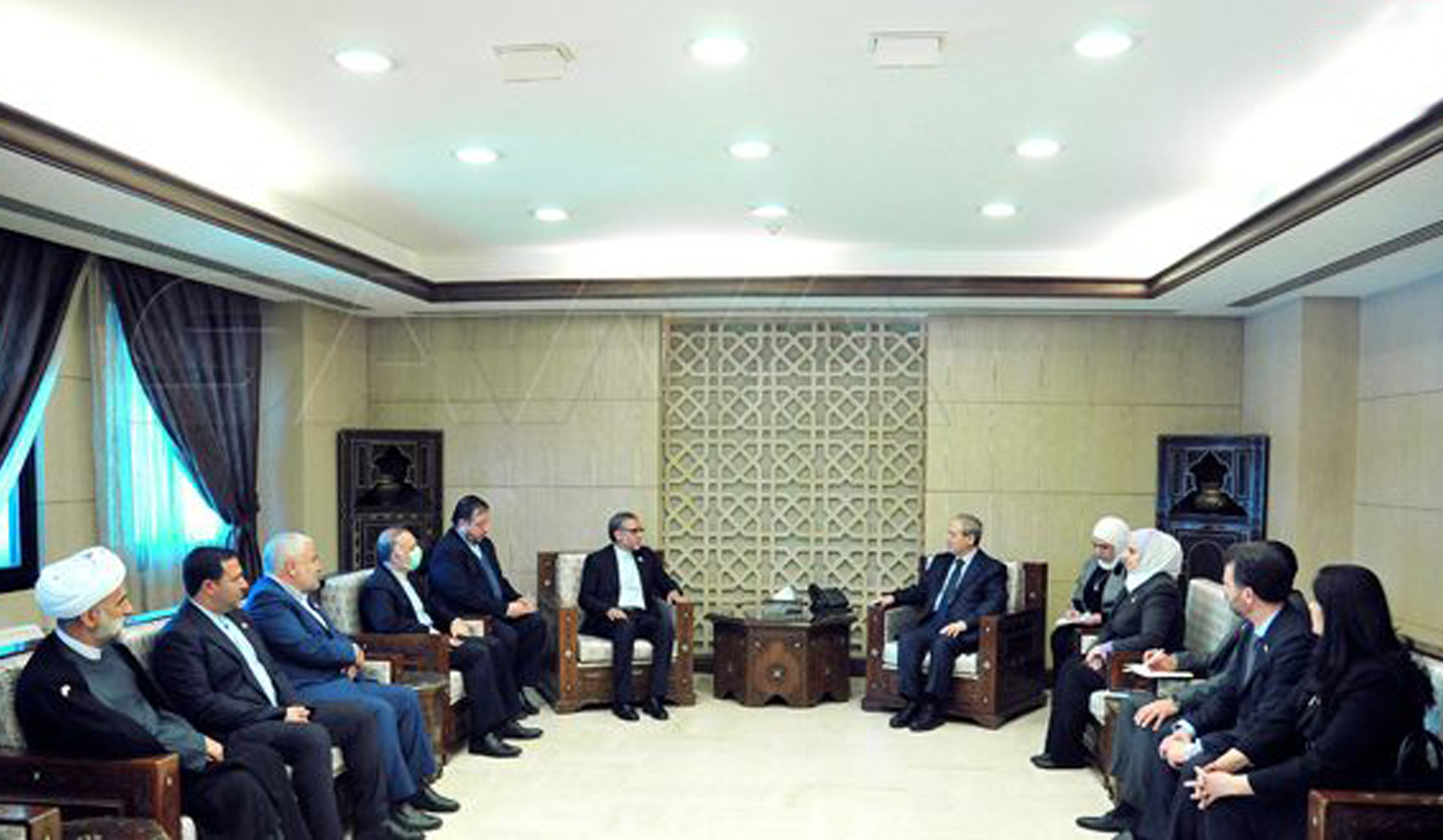 دیدار وزیر امور خارجه و مهاجران سوریه با یک هیئت از مجلس شورای اسلامی ایران